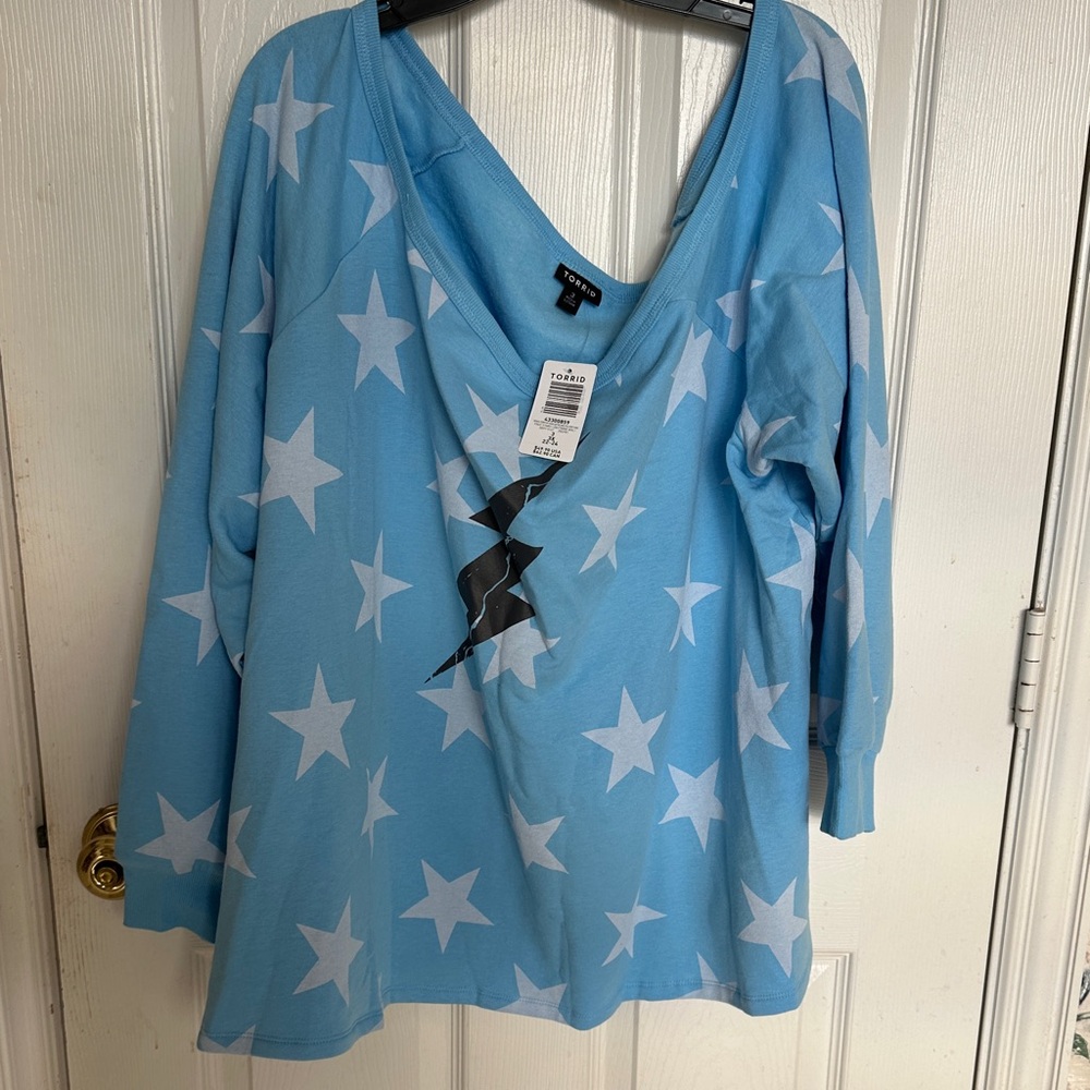 Blue Star Patterned Top - Picture 2 of 5